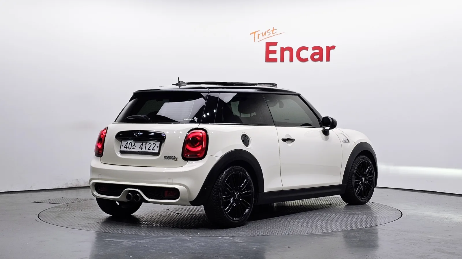 2014 MINI Cooper