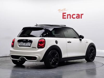 2014 MINI Cooper