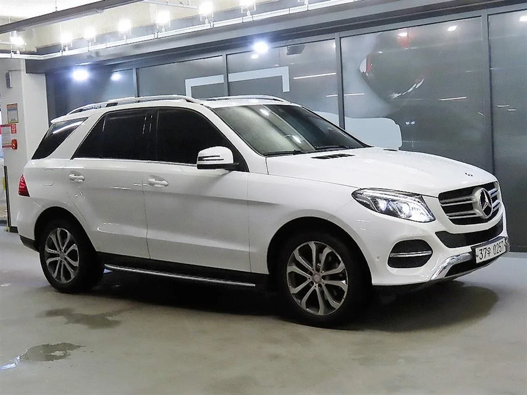 2016 Mercedes-Benz GLE-Class