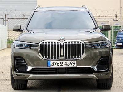 2022 BMW X7