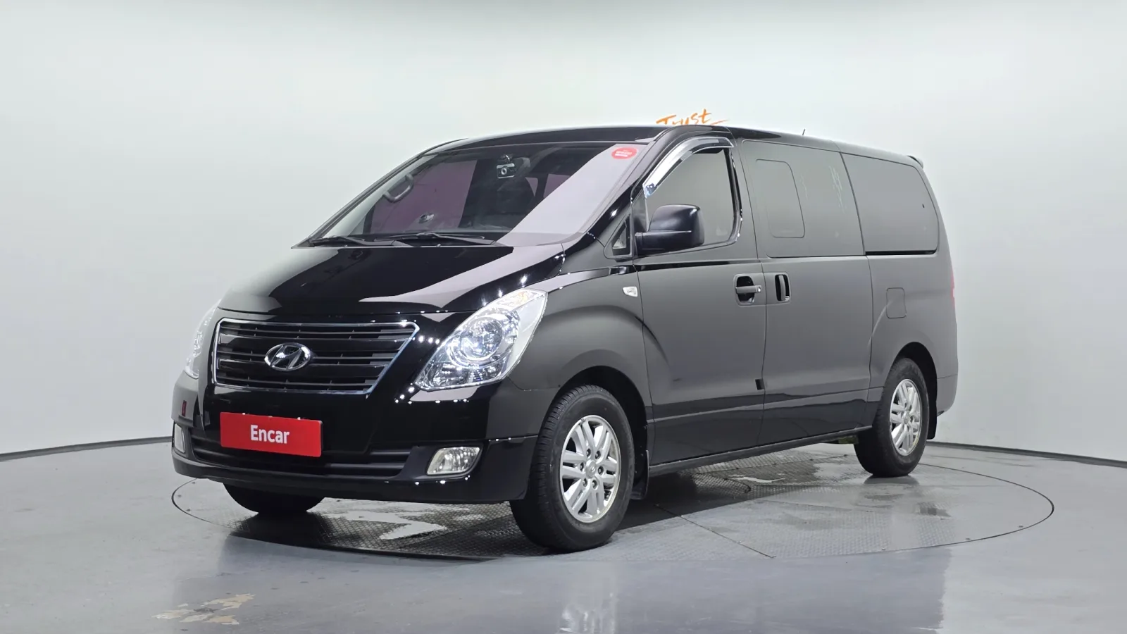 2017 Hyundai Starex