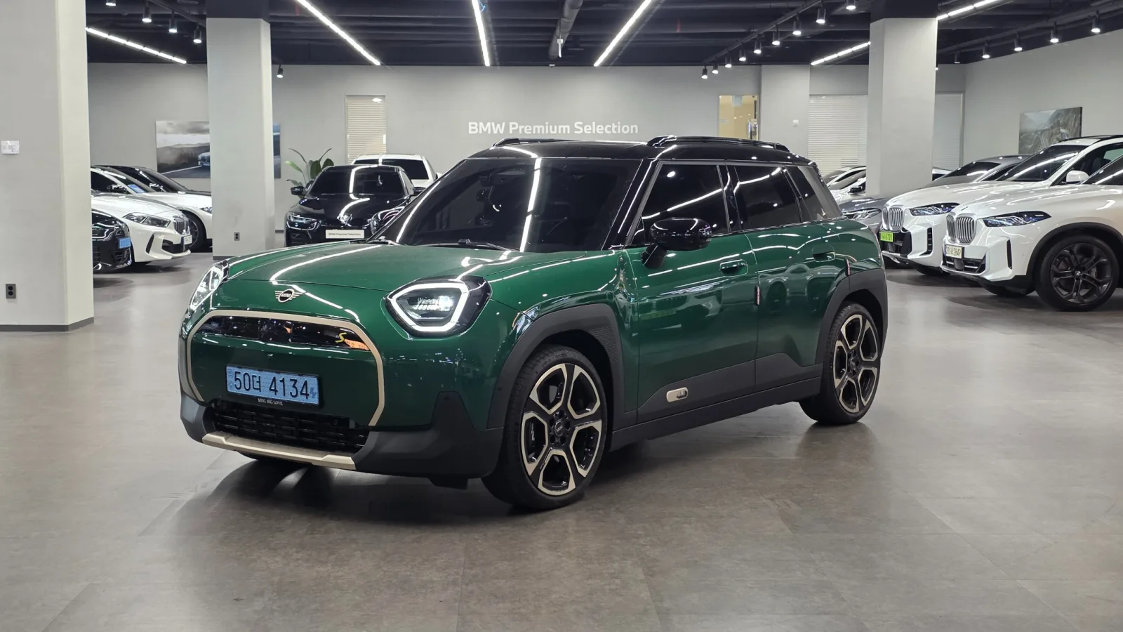 2025 MINI Aceman