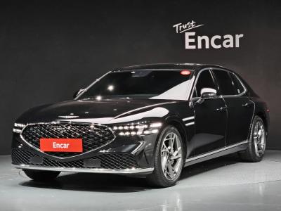 2022 Genesis G90