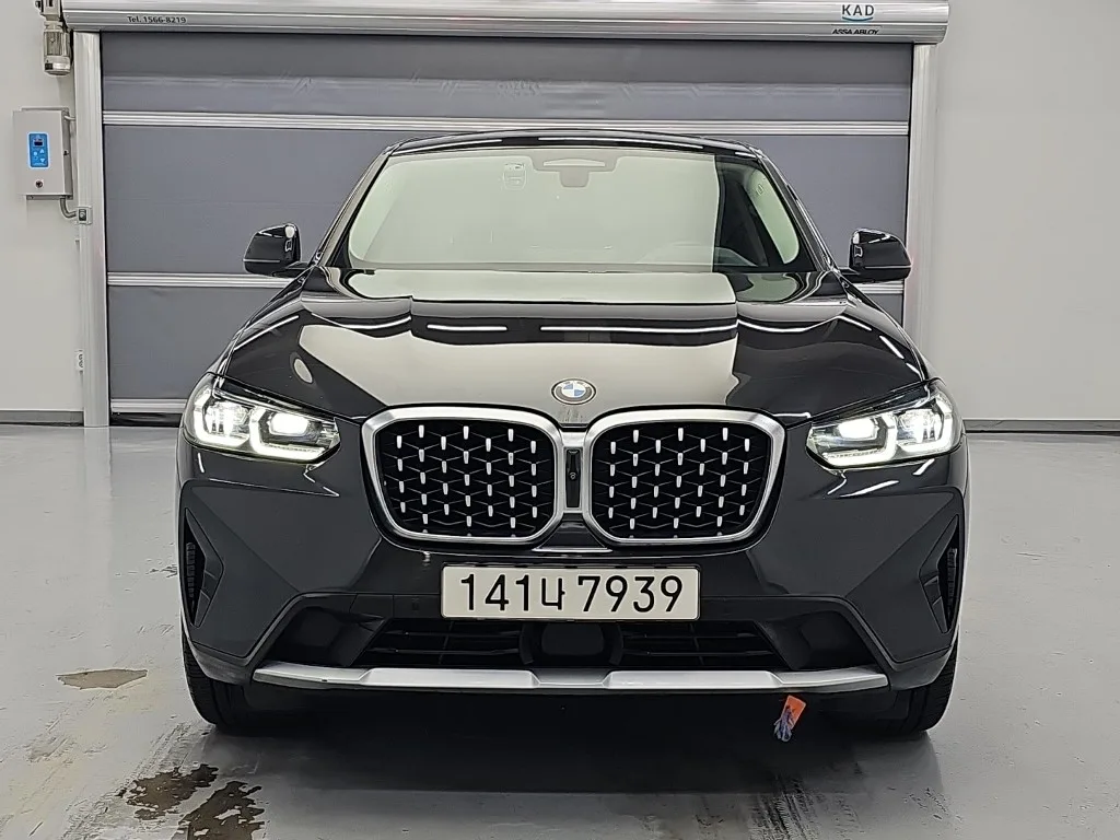 2023 BMW X4