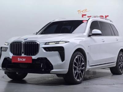 2025 BMW X7