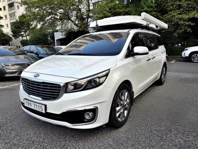 2015 Kia Carnival