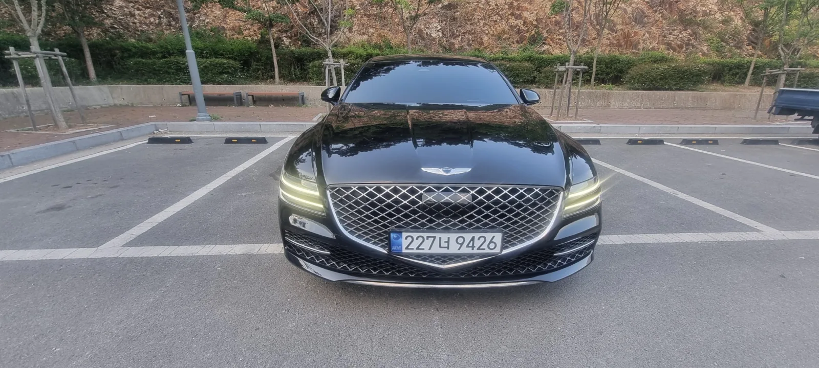 2023 Genesis G80