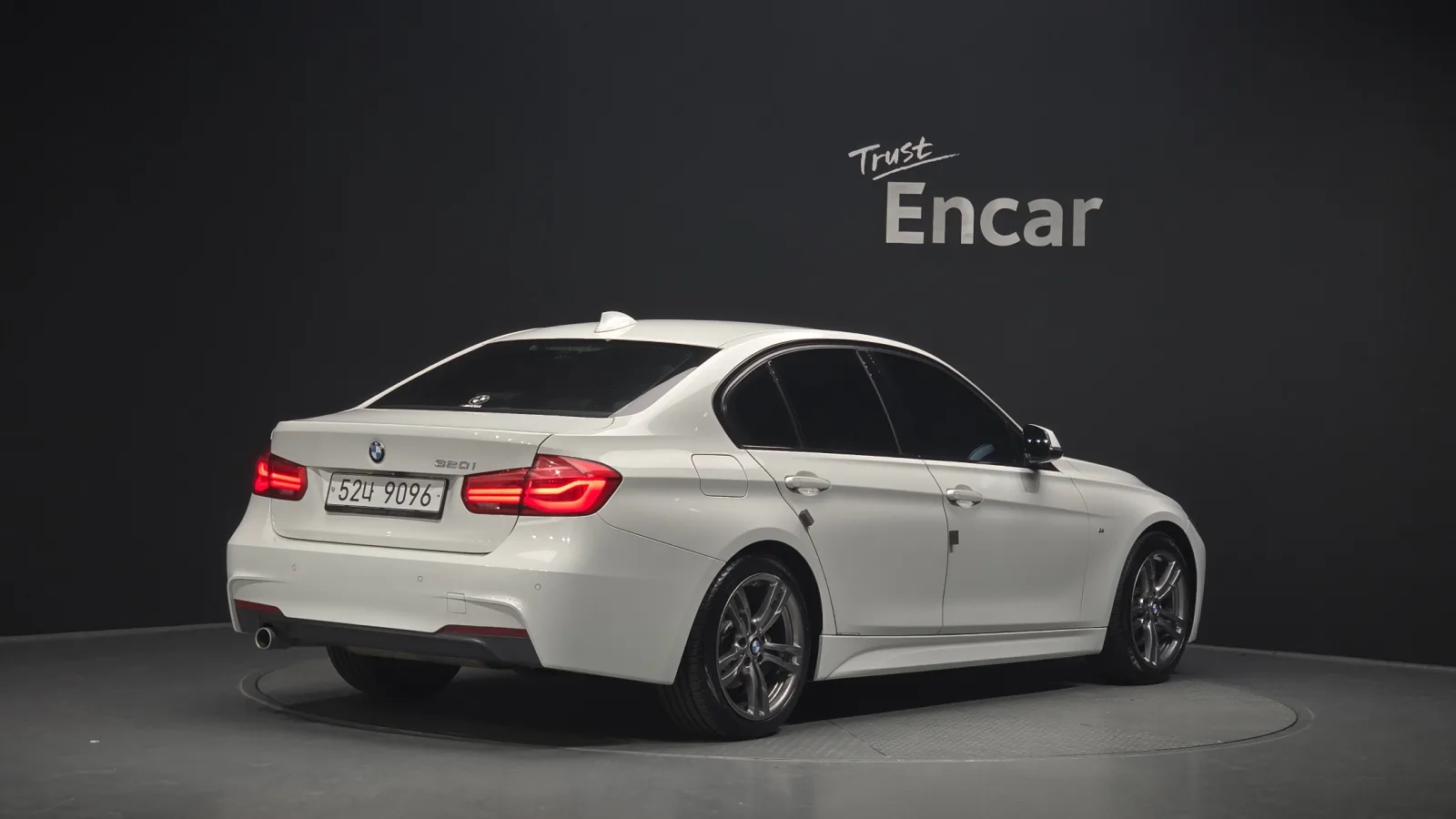 2018 BMW 3-Series