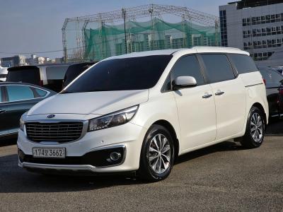 2016 Kia Carnival