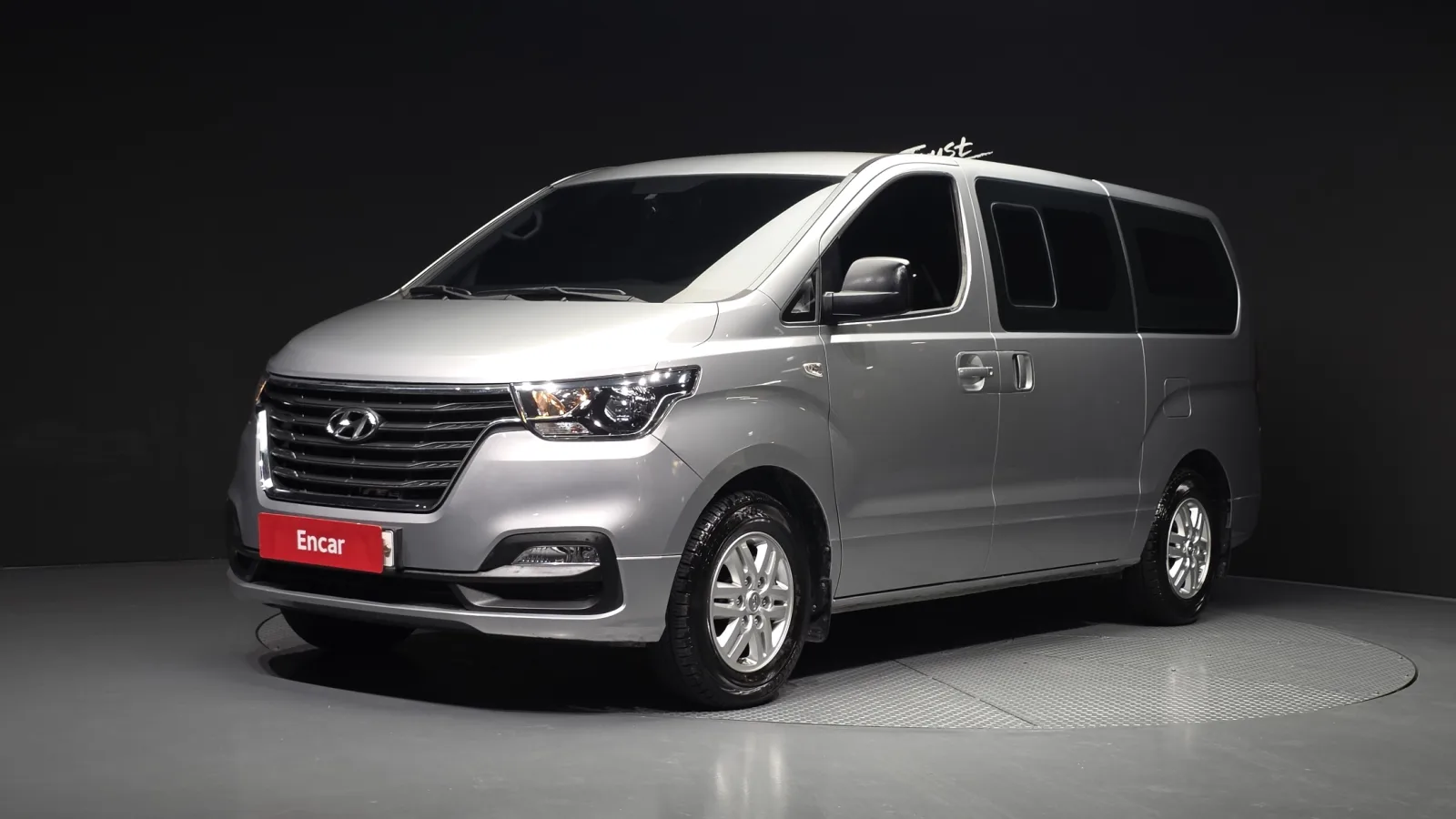 2020 Hyundai Starex
