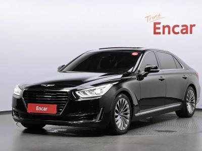 2017 Genesis EQ900