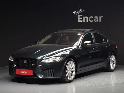 2017 Jaguar XF