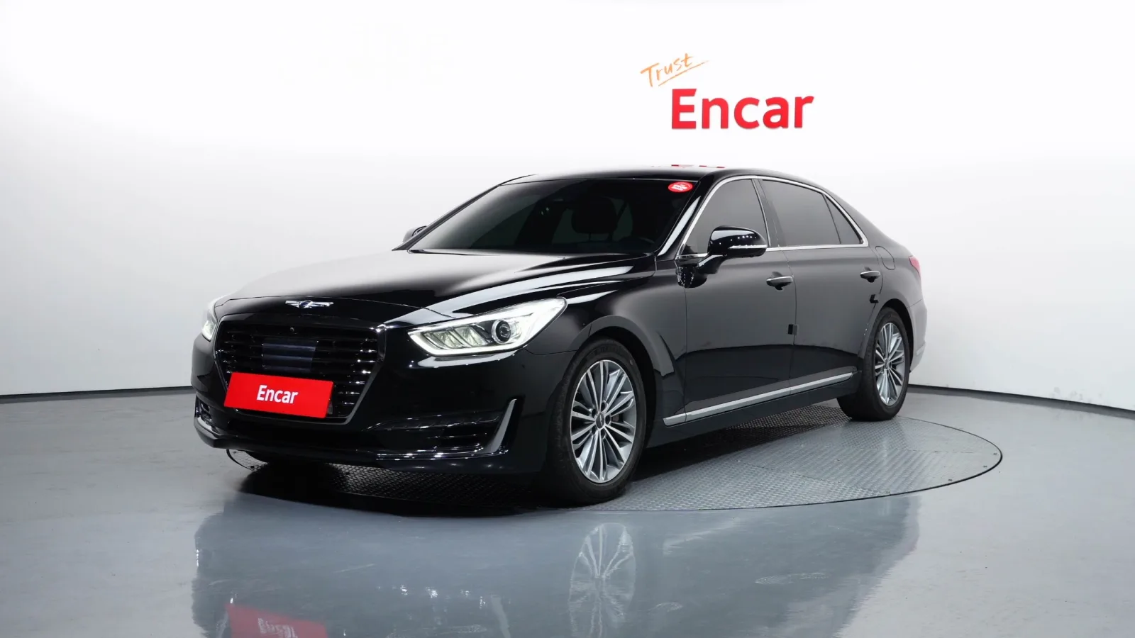 2017 Genesis EQ900