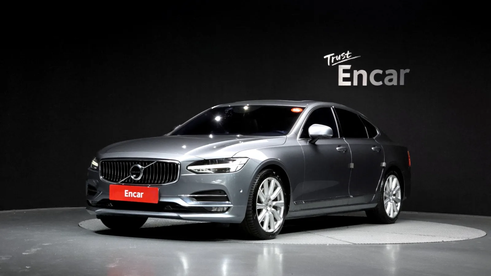 2018 Volvo S90