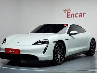 2023 Porsche Taycan