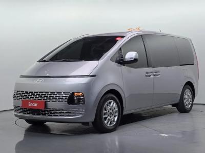 2025 Hyundai Staria