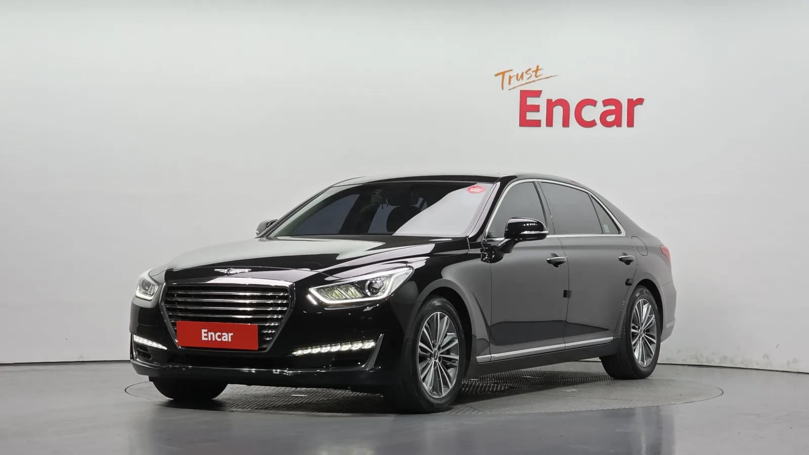 2018 Genesis EQ900