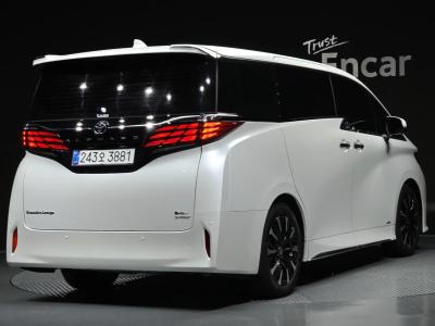 2025 Toyota Alphard