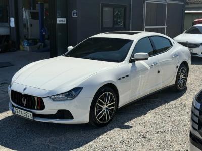 2016 Maserati Ghibli