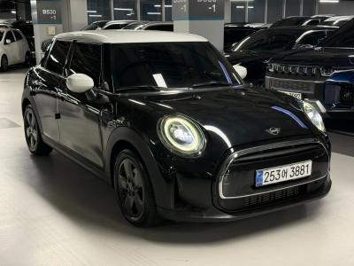 2022 MINI Cooper
