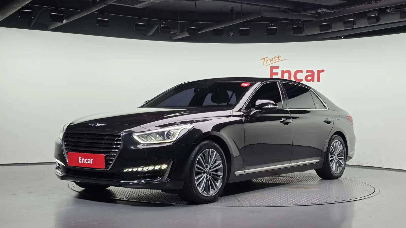2018 Genesis EQ900