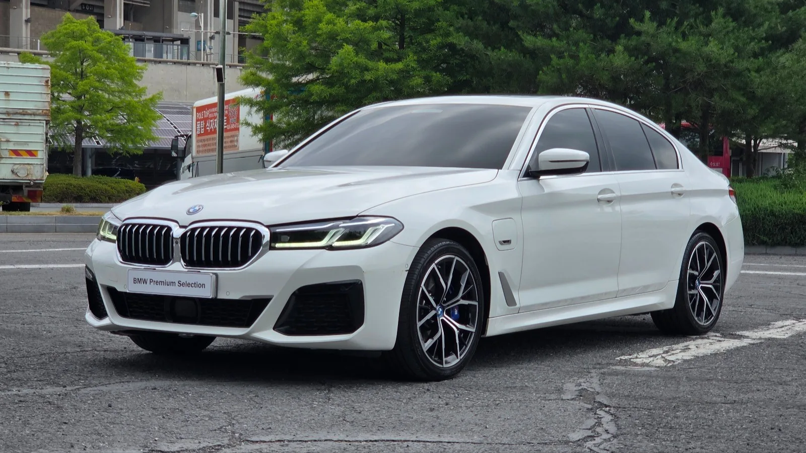 2022 BMW 5-Series