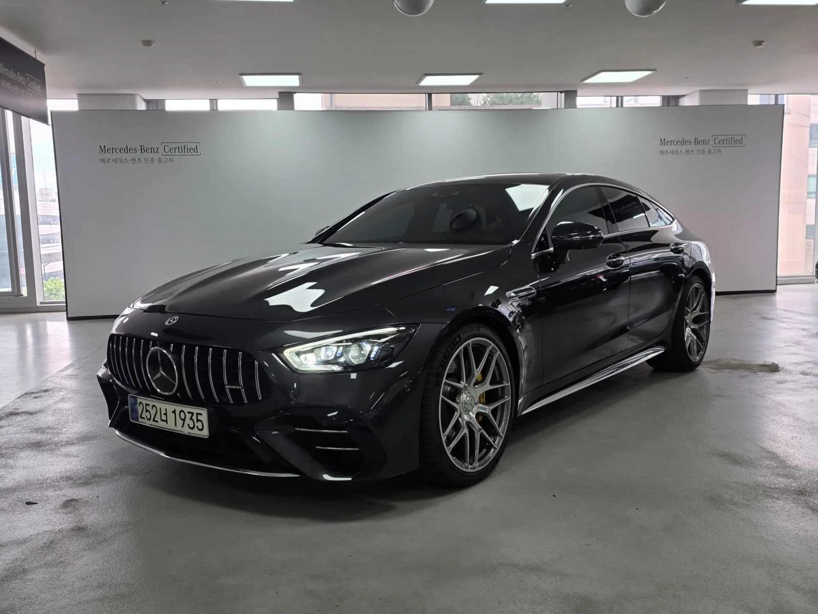 2023 Mercedes-Benz AMG GT