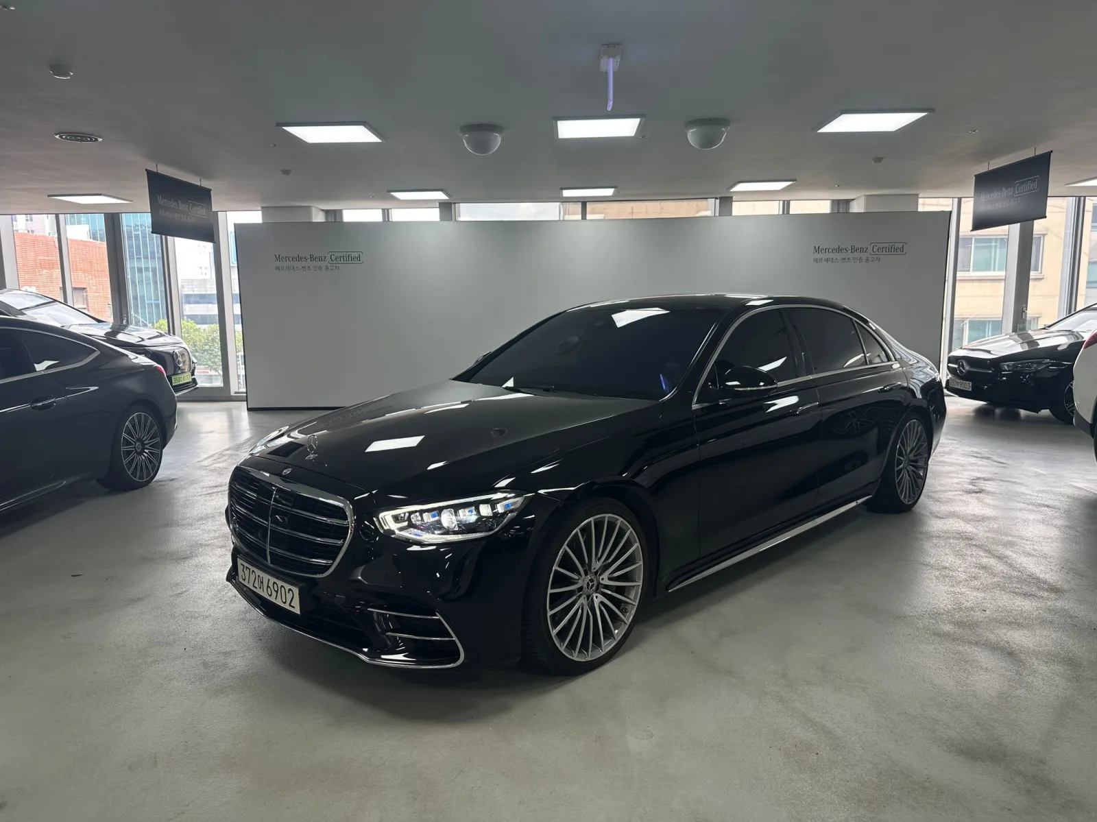 2025 Mercedes-Benz S-Class