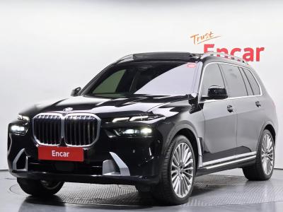 2023 BMW X7