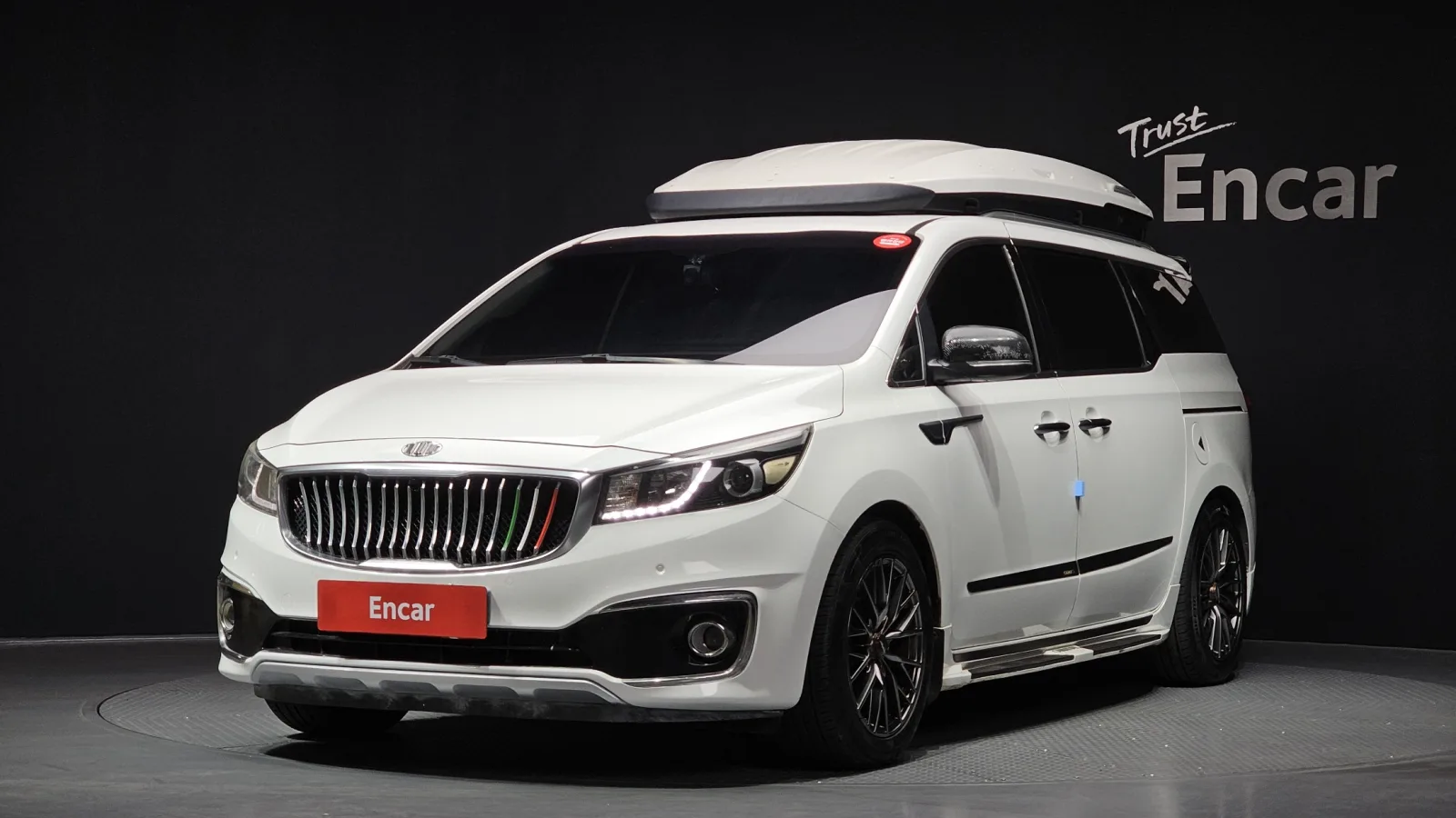 2016 Kia Carnival
