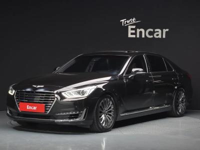 2018 Genesis EQ900