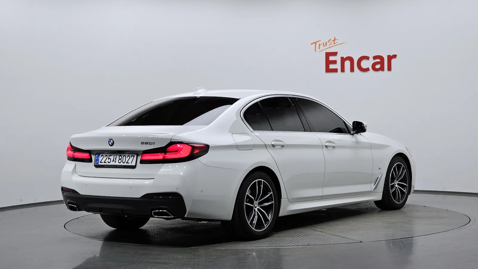2022 BMW 5-Series