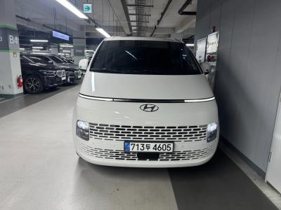 2024 Hyundai Staria