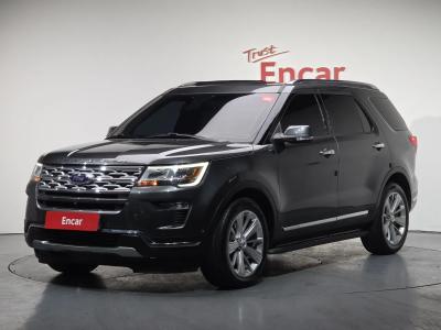 2019 Ford Explorer