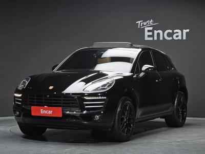2017 Porsche Macan