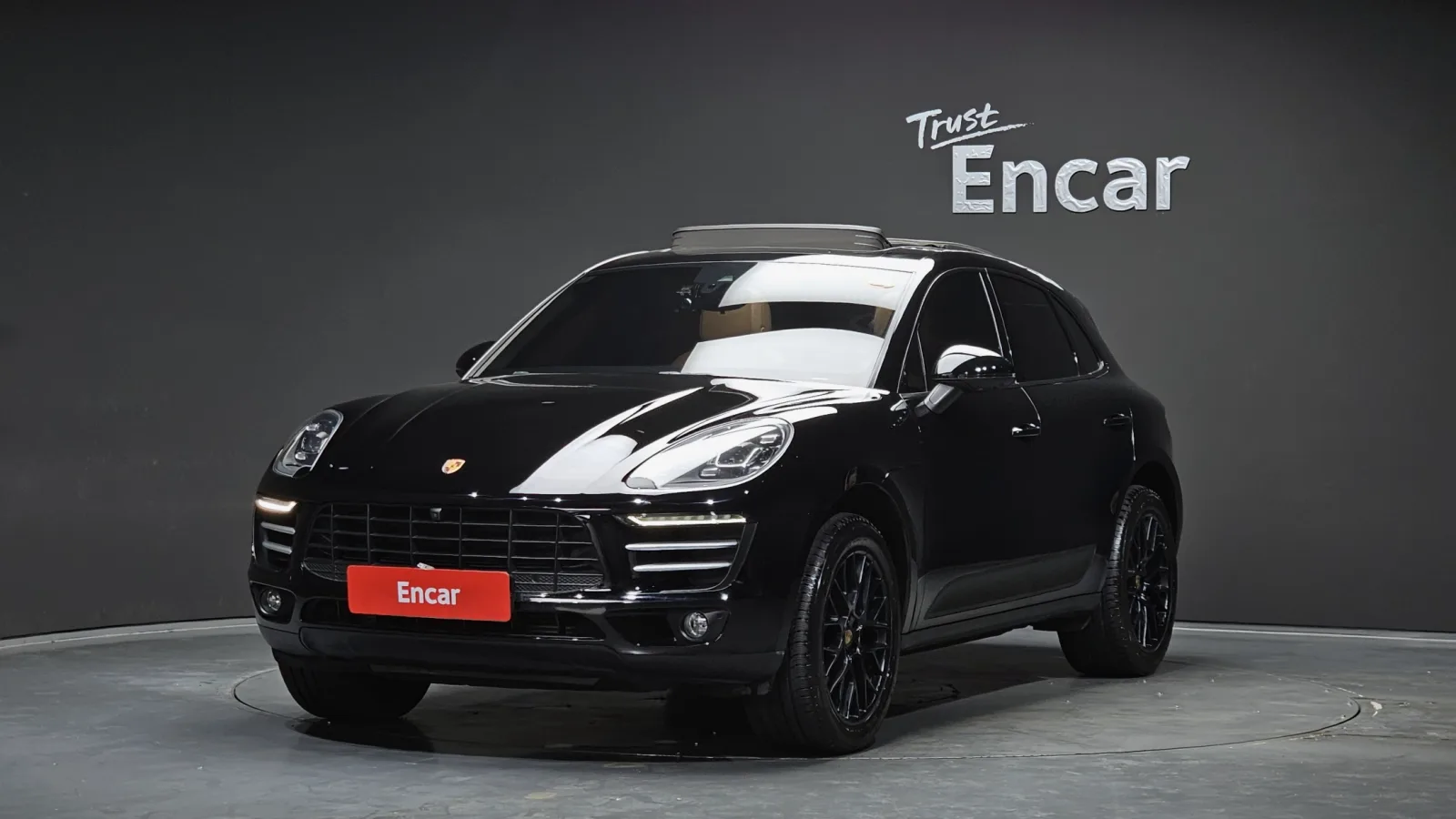 2017 Porsche Macan