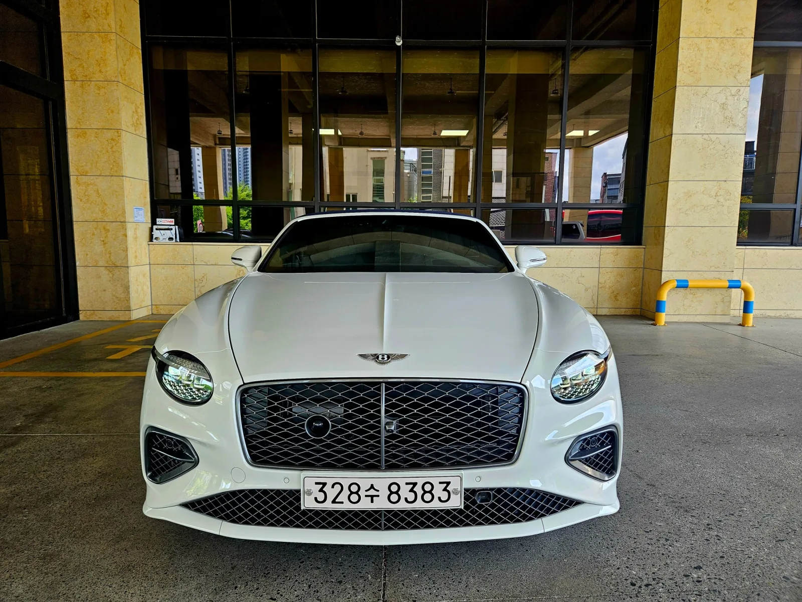 2025 Bentley Continental