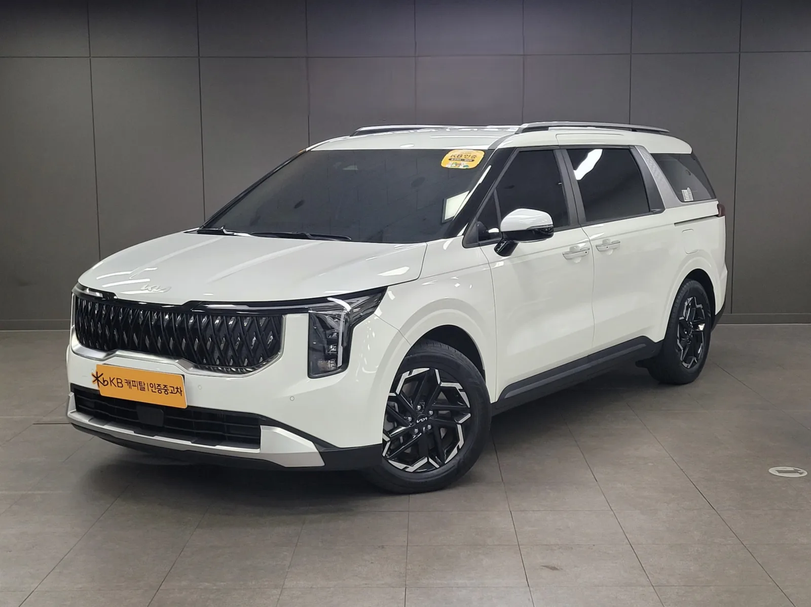 2025 Kia Carnival
