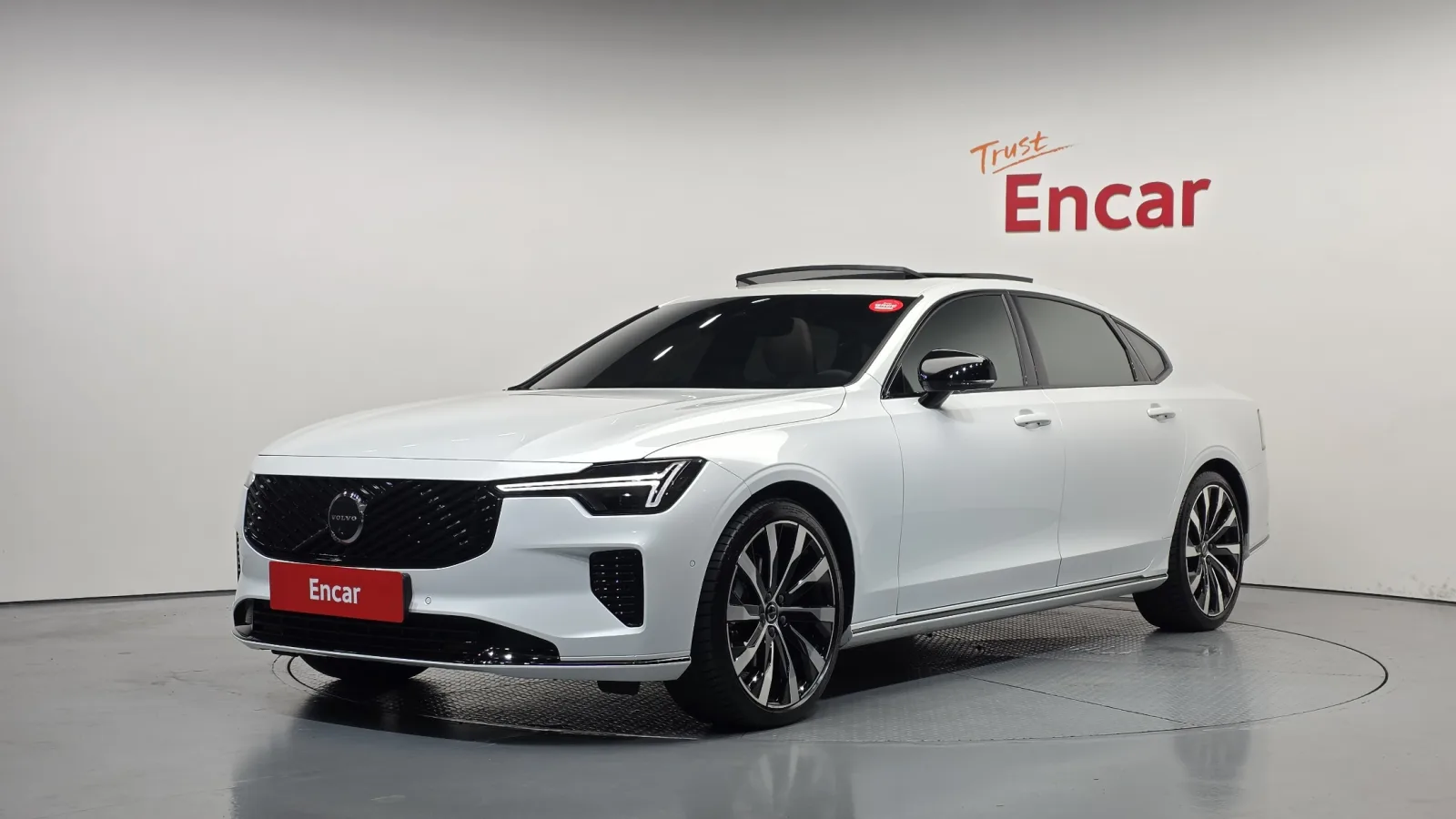 2026 Volvo S90