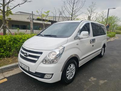 2017 Hyundai Starex