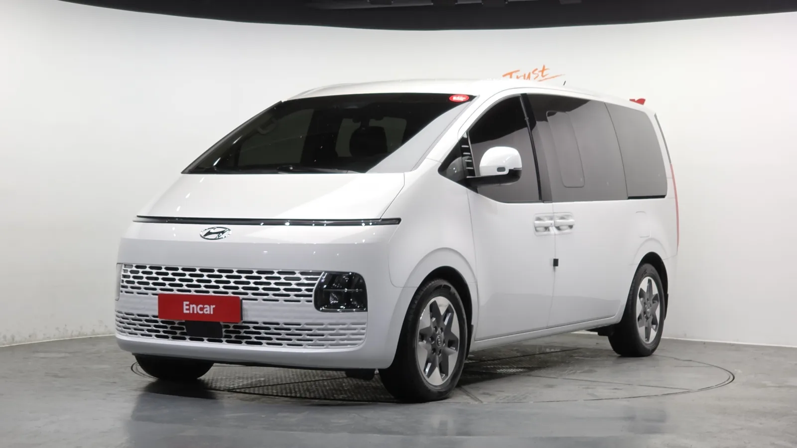 2022 Hyundai Staria