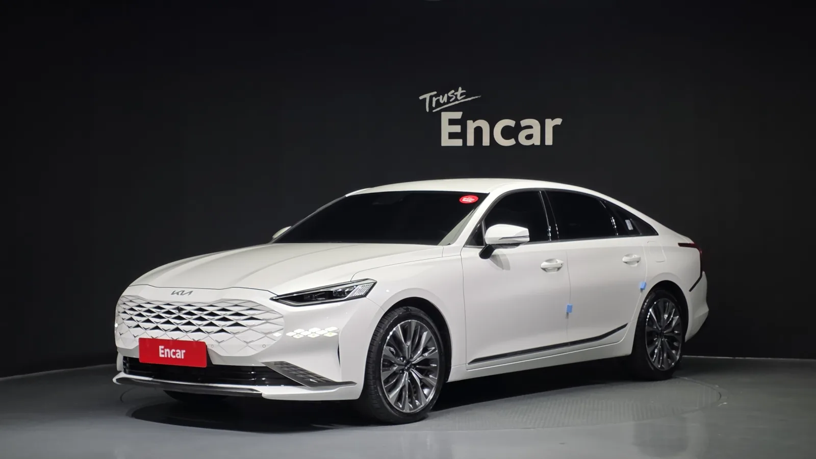 2022 Kia K8
