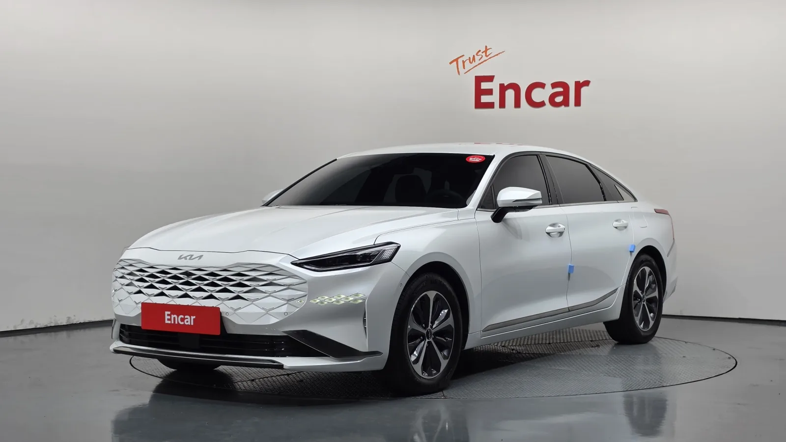 2023 Kia K8