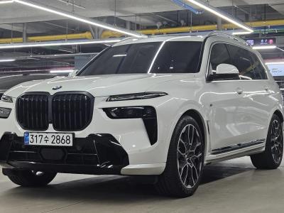 2026 BMW X7
