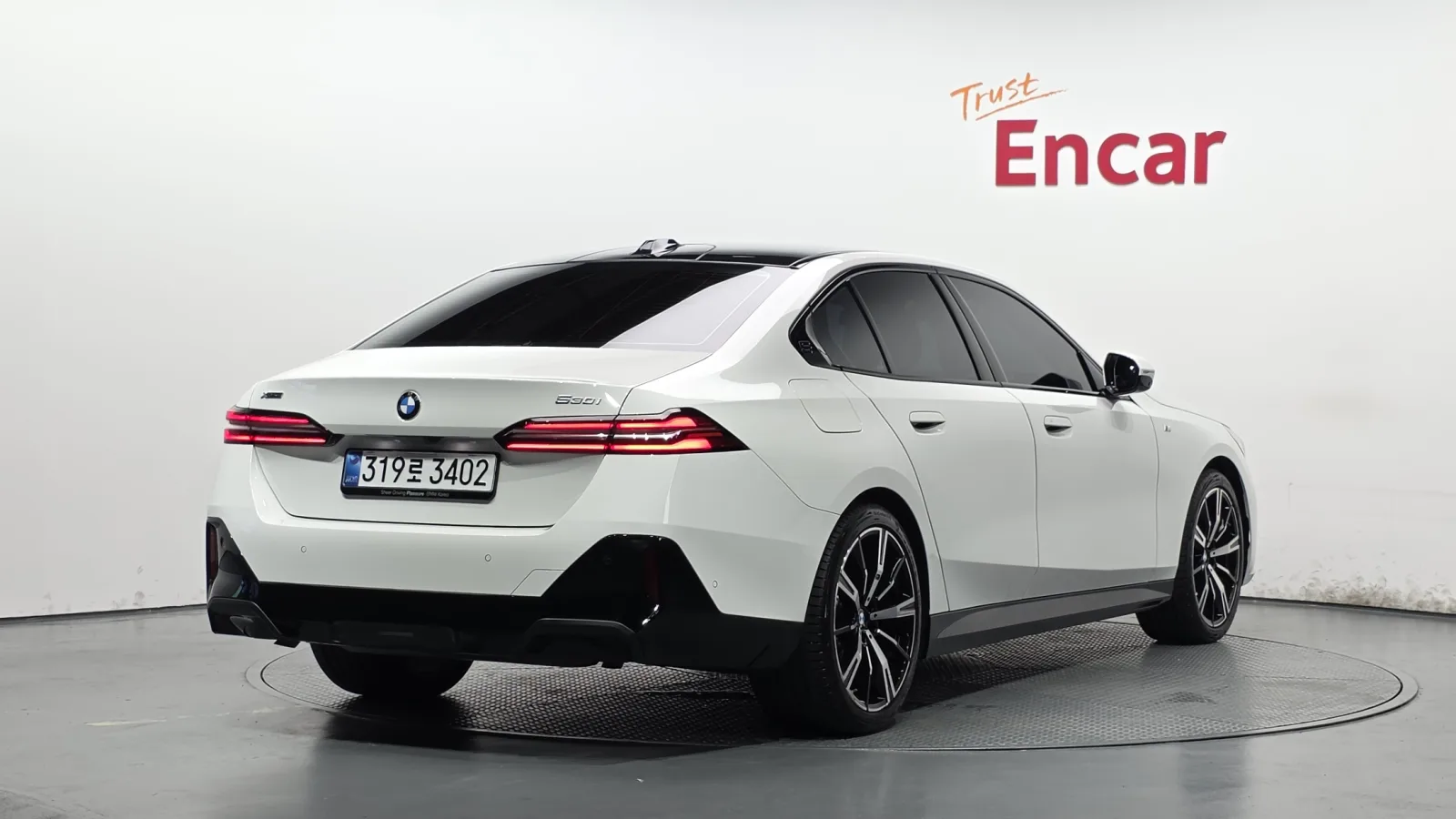 2025 BMW 5-Series