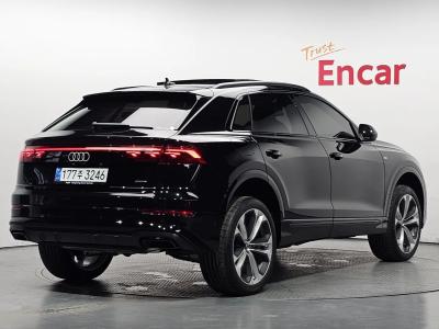 2026 Audi Q8