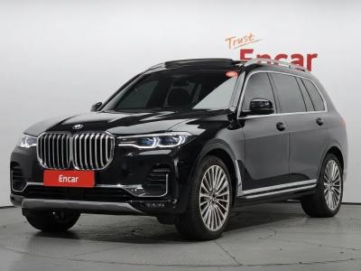 2022 BMW X7
