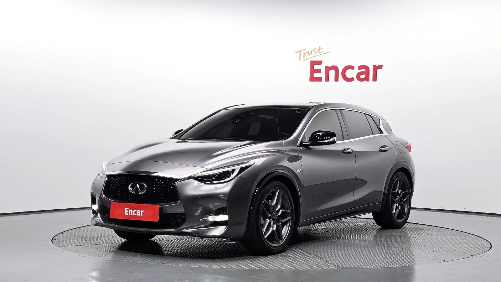 2017 Infiniti Q30