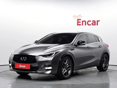 2017 Infiniti Q30