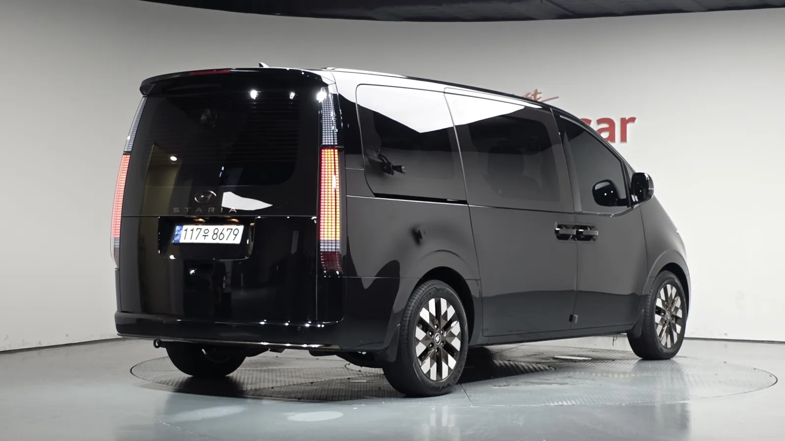 2024 Hyundai Staria